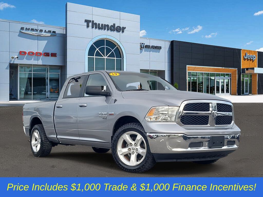2019 RAM 1500 Classic SLT Crew Cab RWD