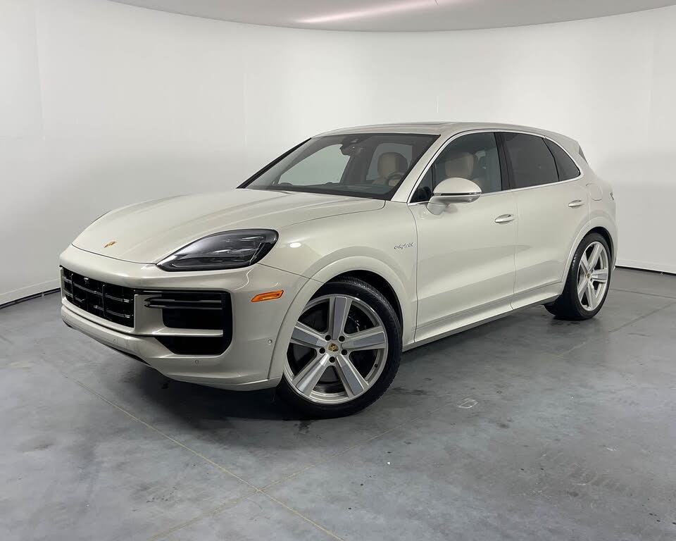 2024 Porsche Cayenne Turbo GT AWD