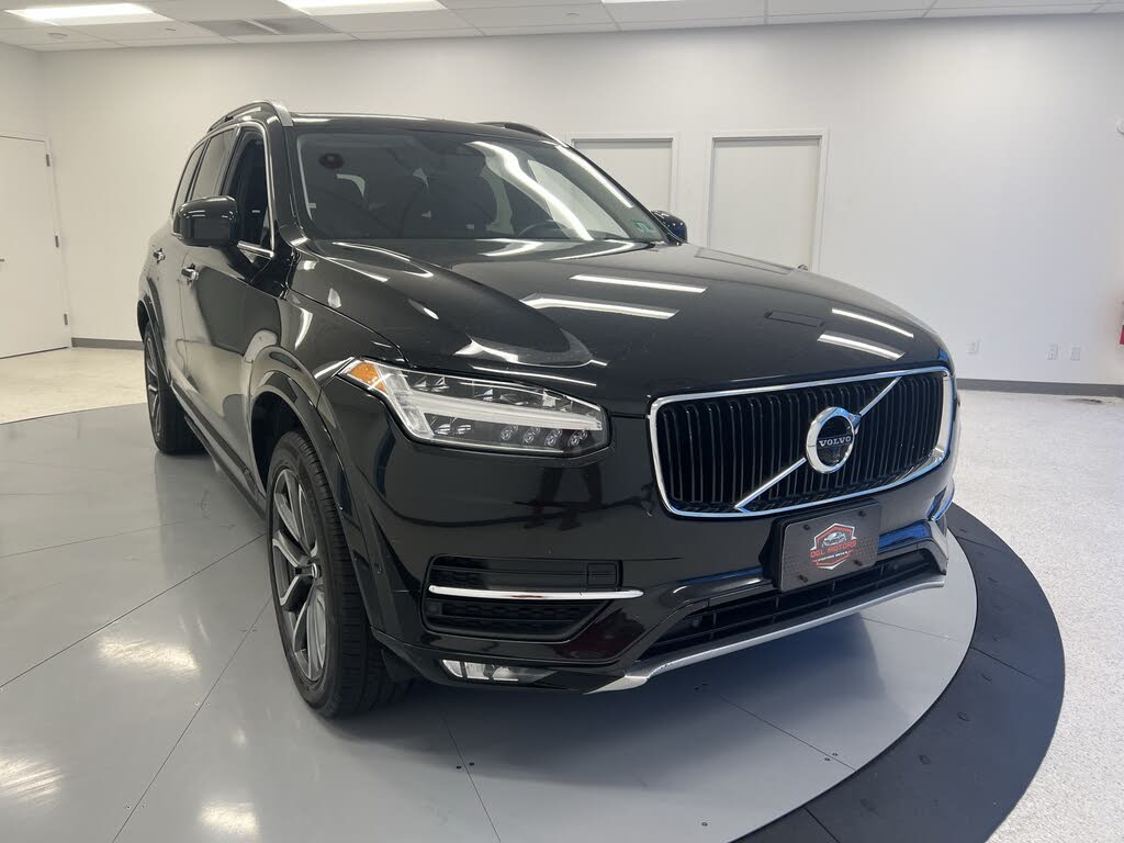2018 Volvo XC90 T5 Momentum 7-Passenger AWD