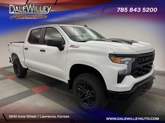 2026 Chevrolet Silverado 1500 Custom Trail Boss Crew Cab 4WD