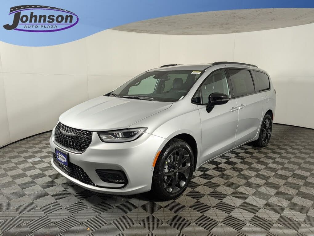 2026 Chrysler Pacifica Select AWD