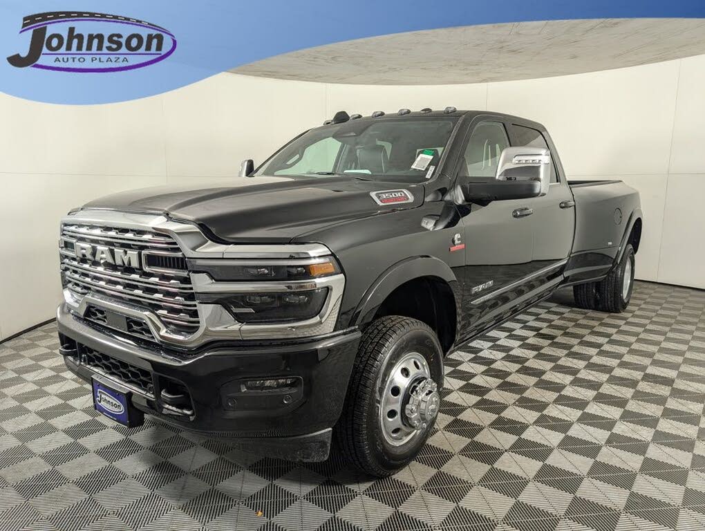 2026 RAM 3500 Limited Crew Cab LB DRW 4WD