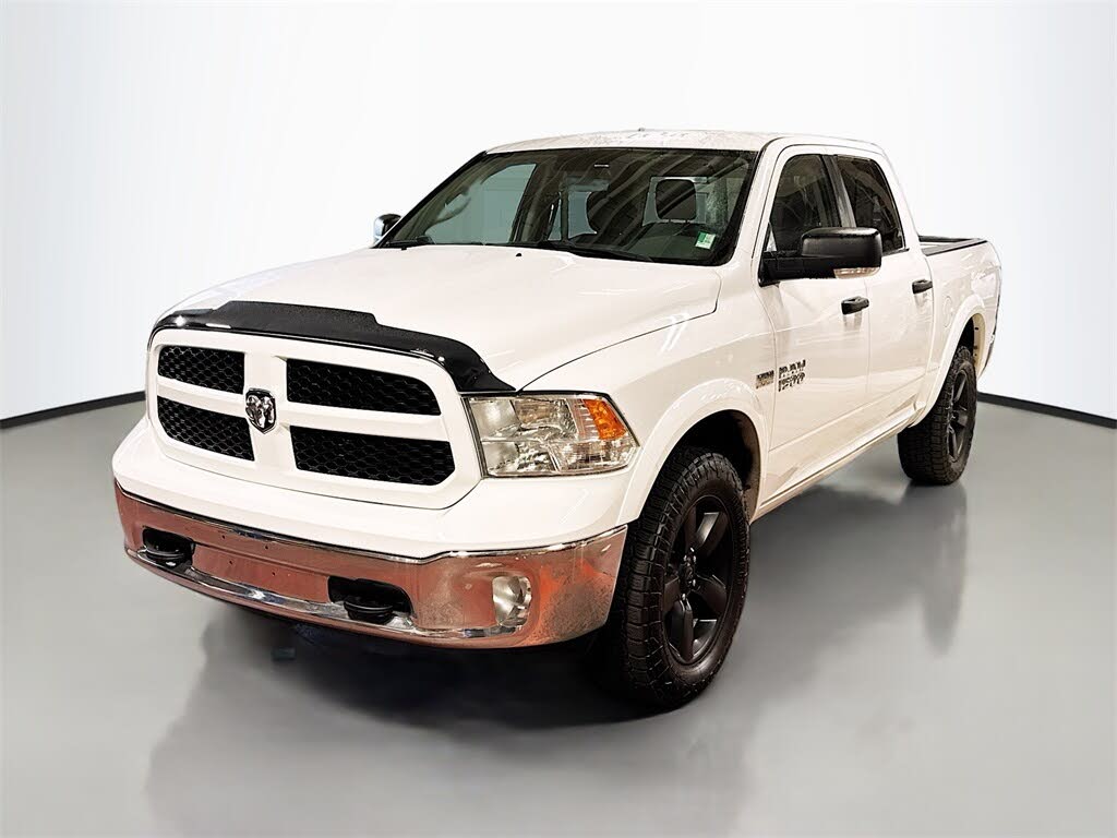 2017 RAM 1500 SLT Crew Cab 4WD