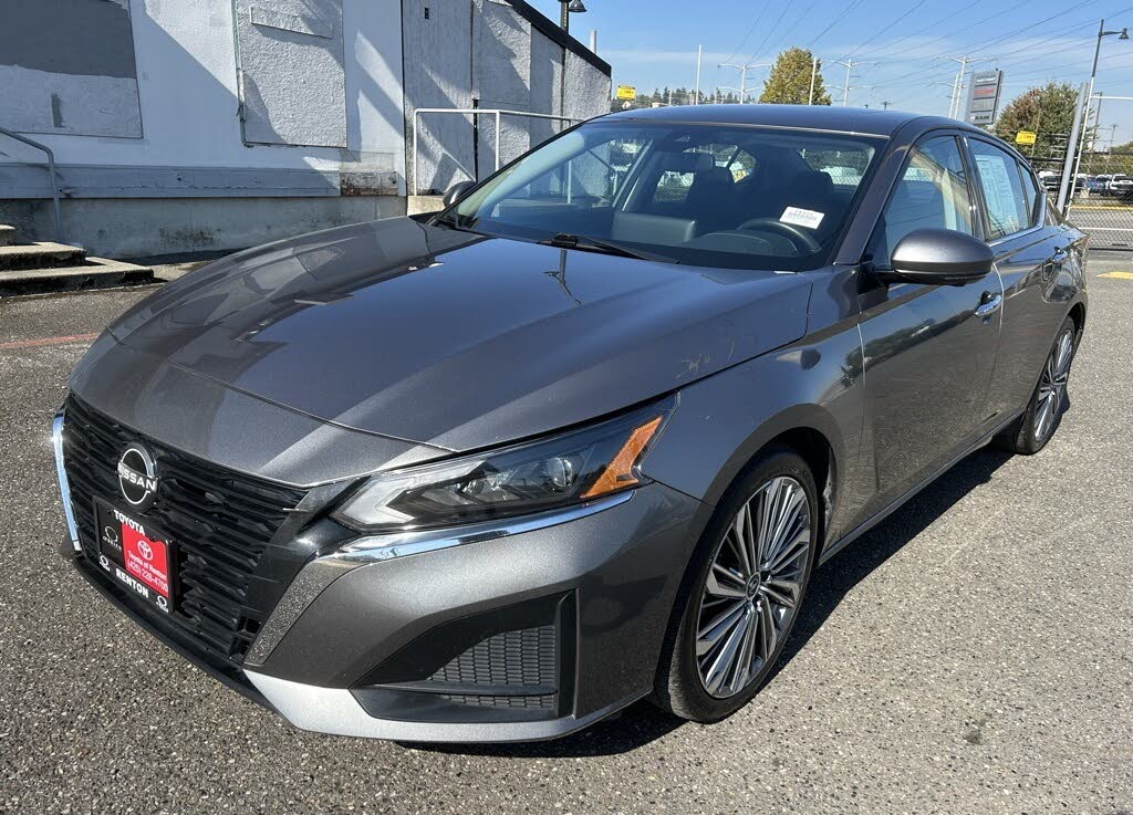 2023 Nissan Altima 2.5 SL FWD