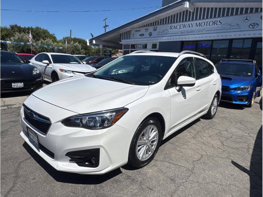 2017 Subaru Impreza 2.0i Premium Hatchback