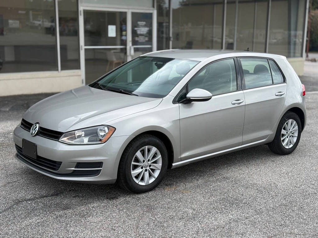 2017 Volkswagen Golf TSI S 4-Door FWD