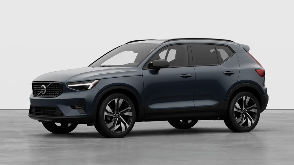 Volvo XC40 B5 Plus AWD 2026