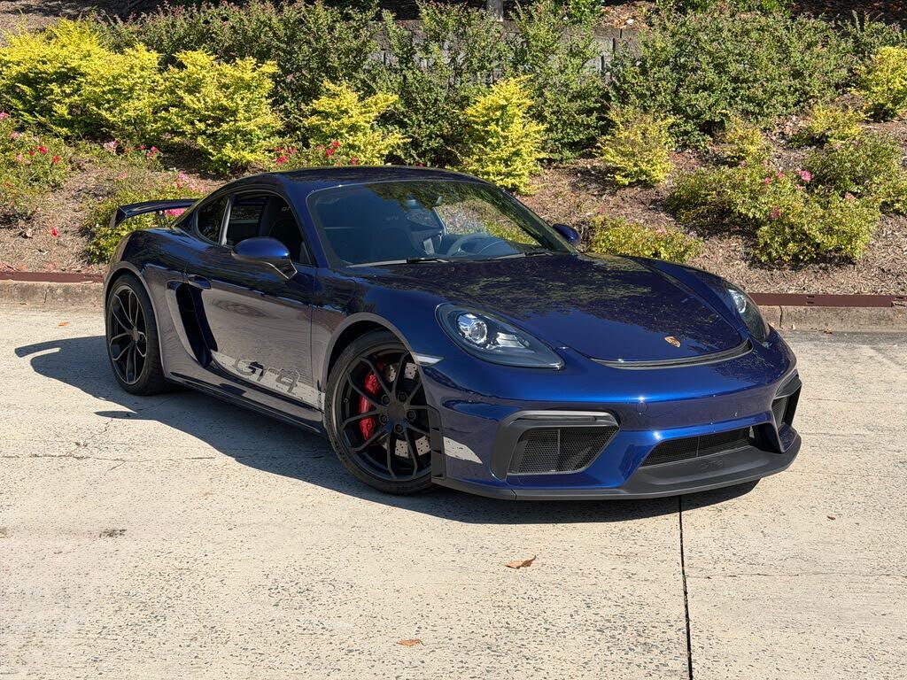 2020 Porsche 718 Cayman GT4 RWD