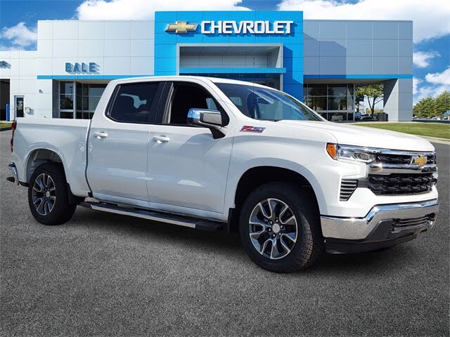 2026 Chevrolet Silverado 1500 LT Crew Cab 4WD