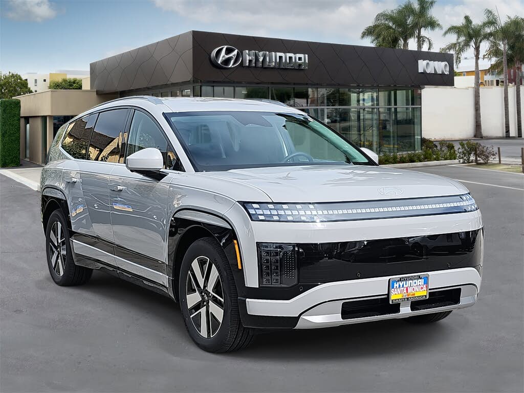 2026 Hyundai Ioniq 9 SEL AWD