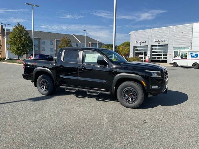 2026 Nissan Frontier PRO-4X Crew Cab 4WD