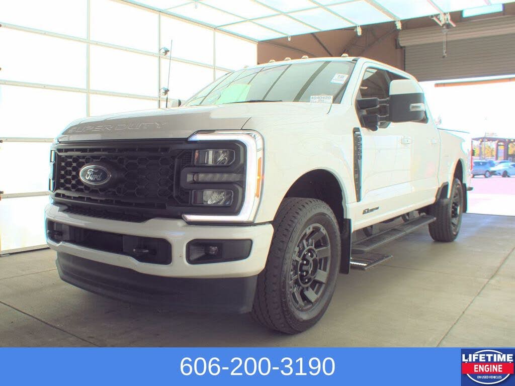 2023 Ford F-250 Super Duty Lariat Crew Cab 4WD
