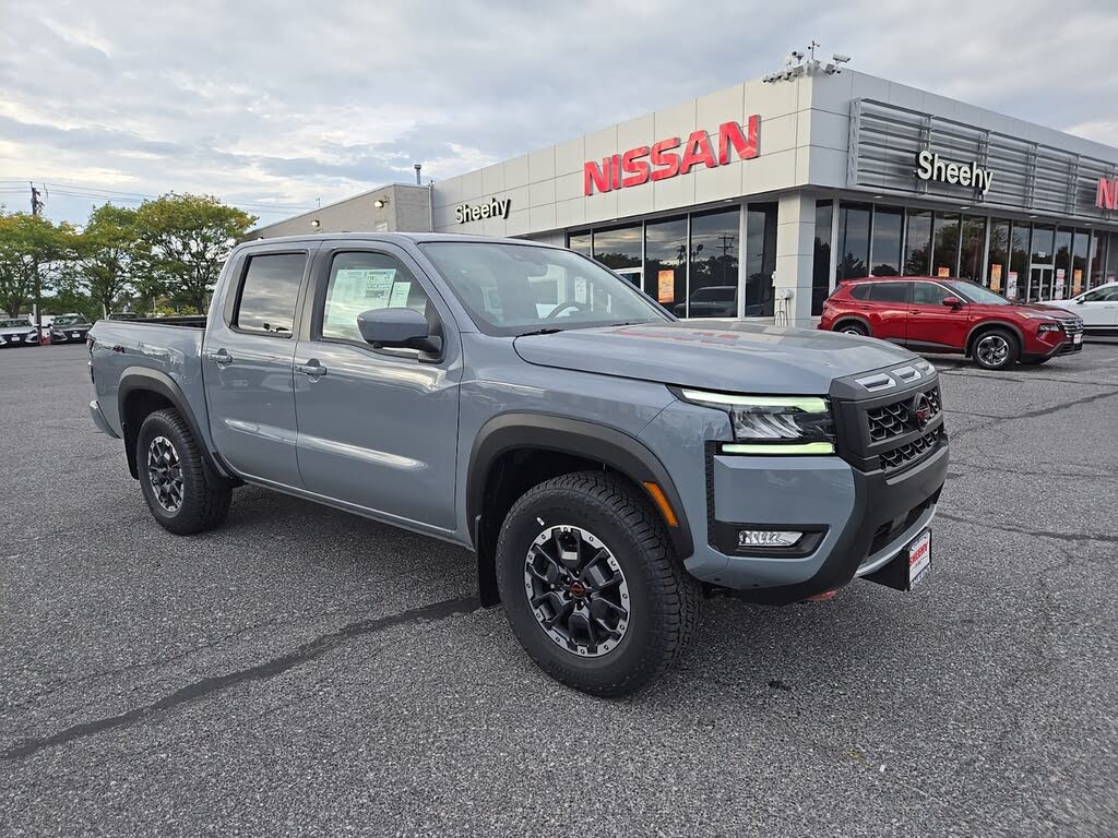 2026 Nissan Frontier PRO-4X Crew Cab 4WD