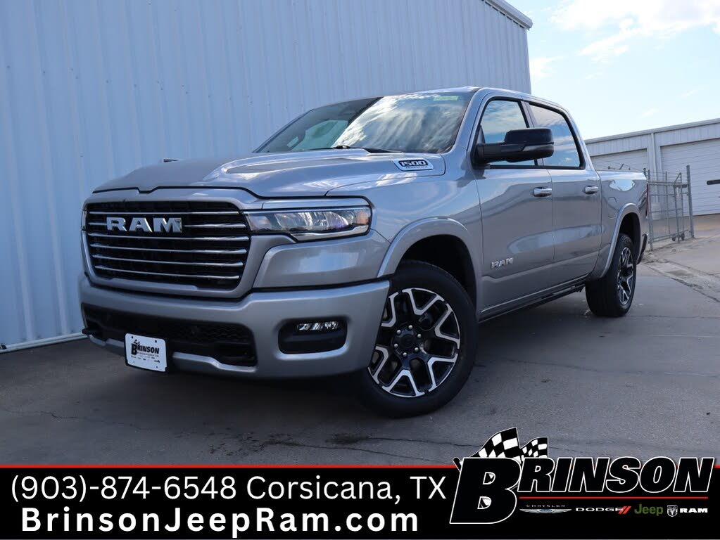 2026 RAM 1500 Laramie Crew Cab 4WD
