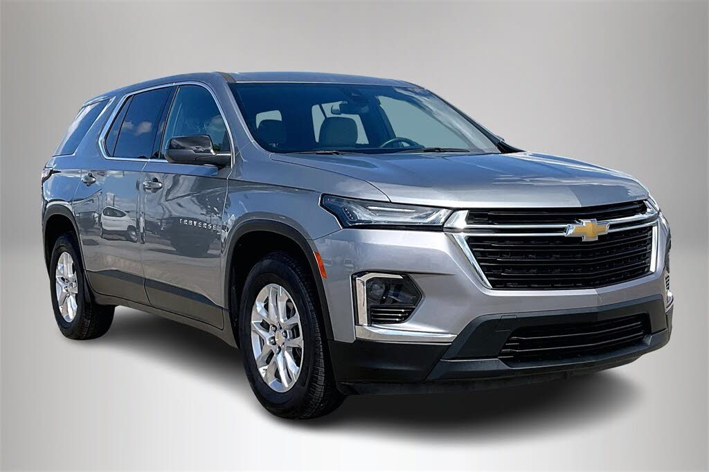 2023 Chevrolet Traverse LS FWD