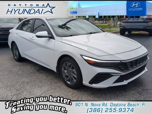 2024 Hyundai Elantra SEL FWD