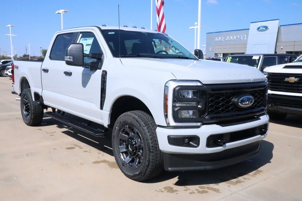 2026 Ford F-250 Super Duty XL Crew Cab 4WD