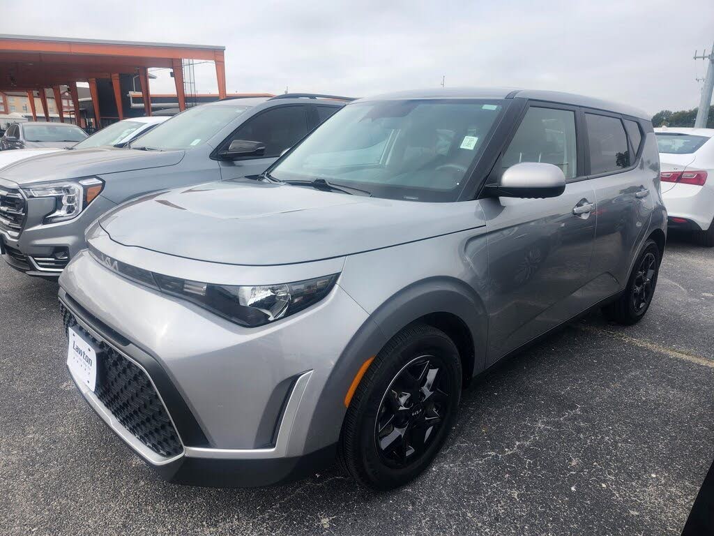 2023 Kia Soul LX FWD