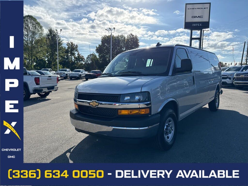 2025 Chevrolet Express Cargo 3500 RWD