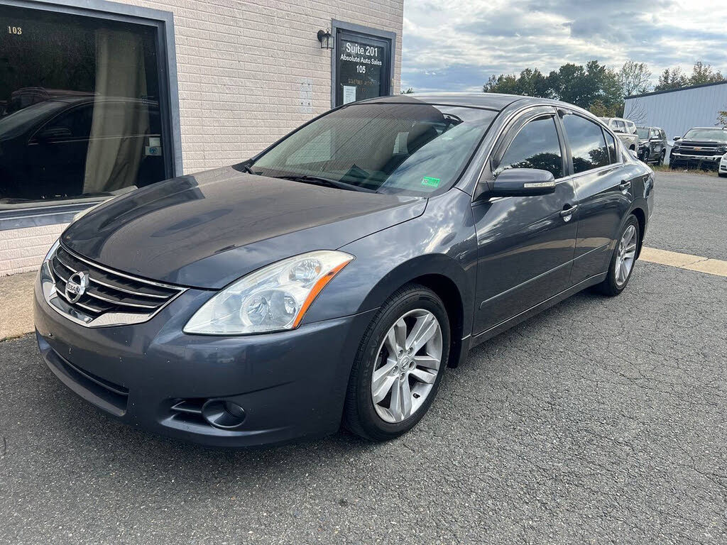 2010 Nissan Altima 3.5 SR