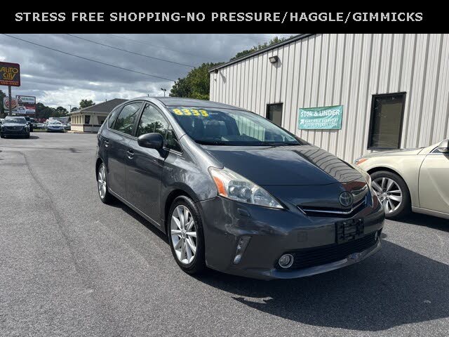 2013 Toyota Prius v Five FWD