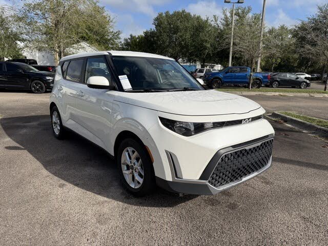 2023 Kia Soul LX FWD
