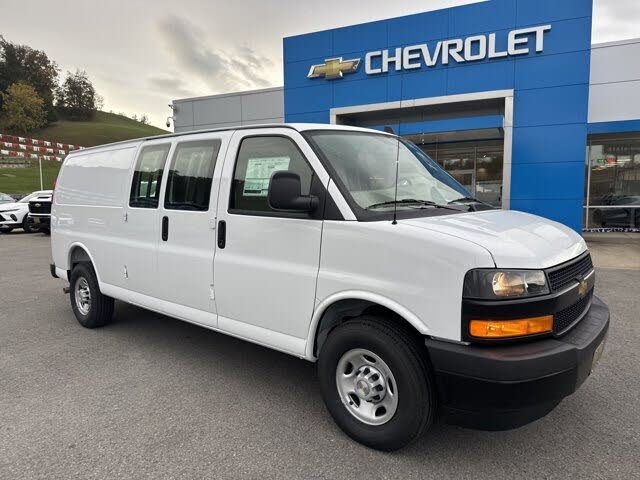 2025 Chevrolet Express Cargo 2500 RWD