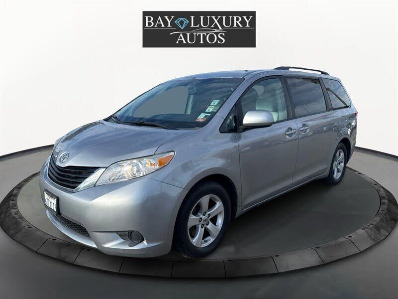 2012 Toyota Sienna LE 7-Passenger