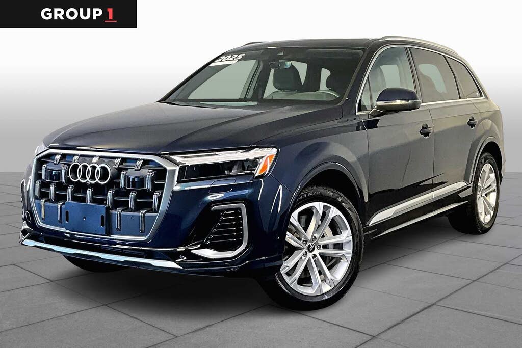 2025 Audi Q7 quattro Premium 45 TFSI