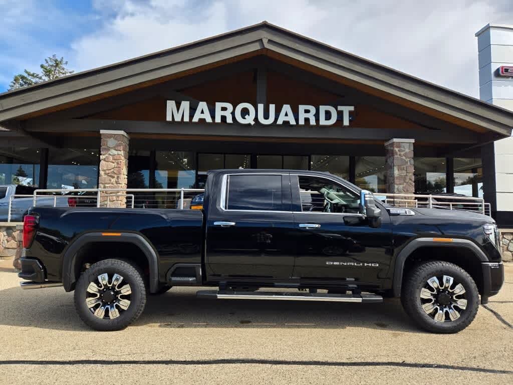 2026 GMC Sierra 2500HD Denali Crew Cab 4WD