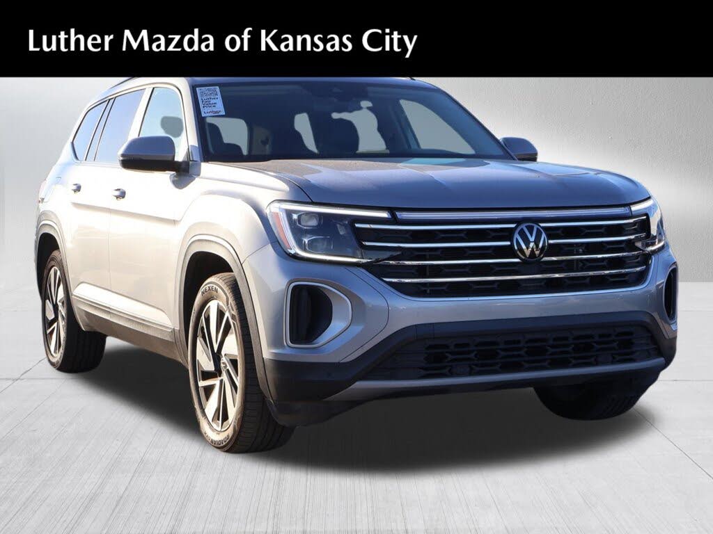 2024 Volkswagen Atlas SE FWD with Technology