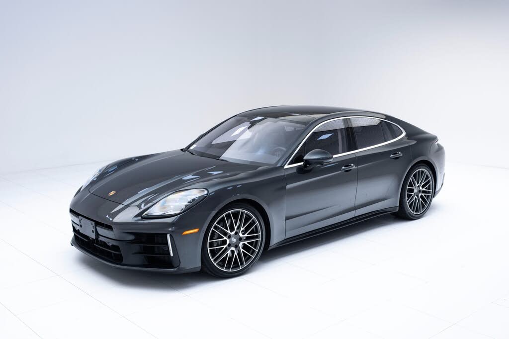 2025 Porsche Panamera 4 AWD