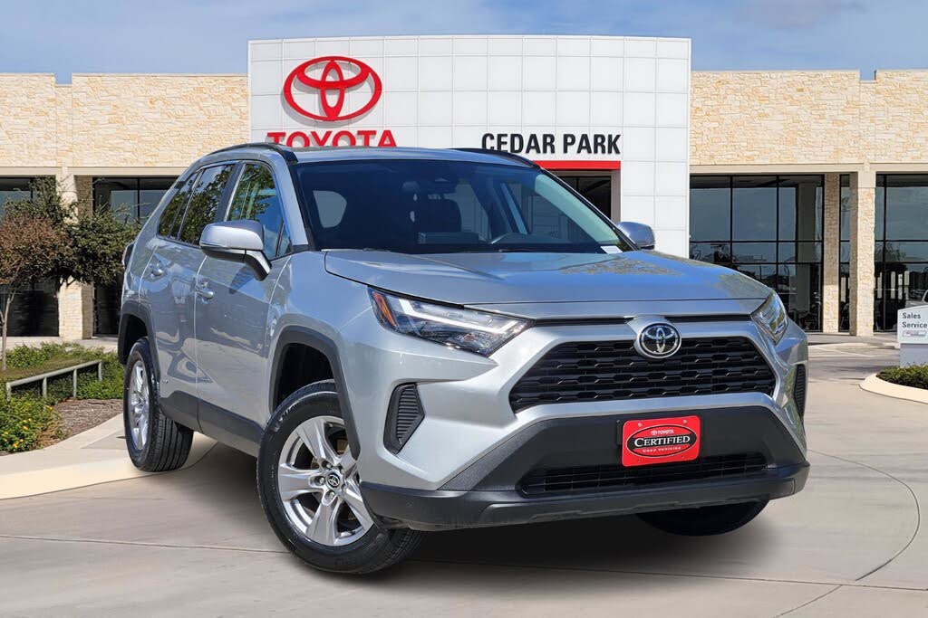 2025 Toyota RAV4 Hybrid XLE AWD
