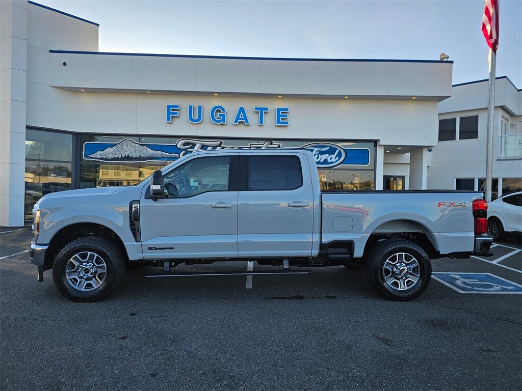 2026 Ford F-350 Super Duty Lariat Crew Cab 4WD