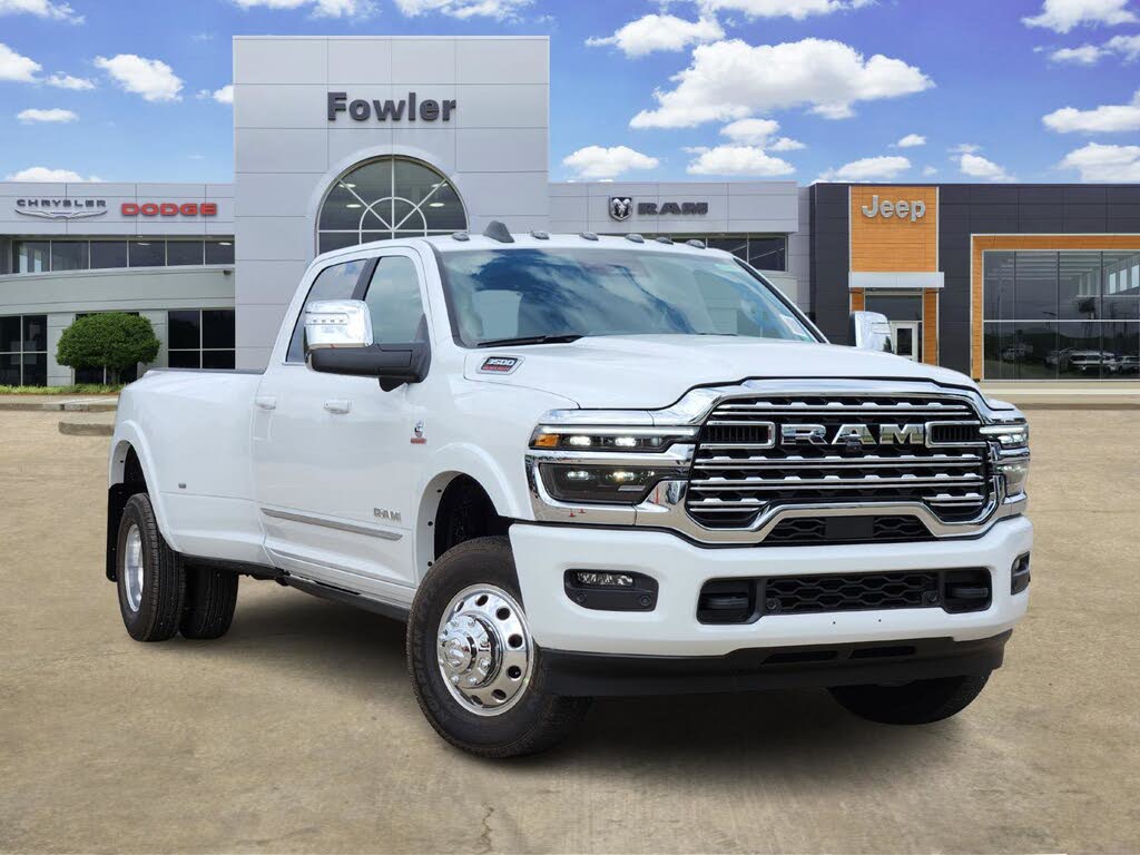 2026 RAM 3500 Limited Crew Cab LB DRW 4WD
