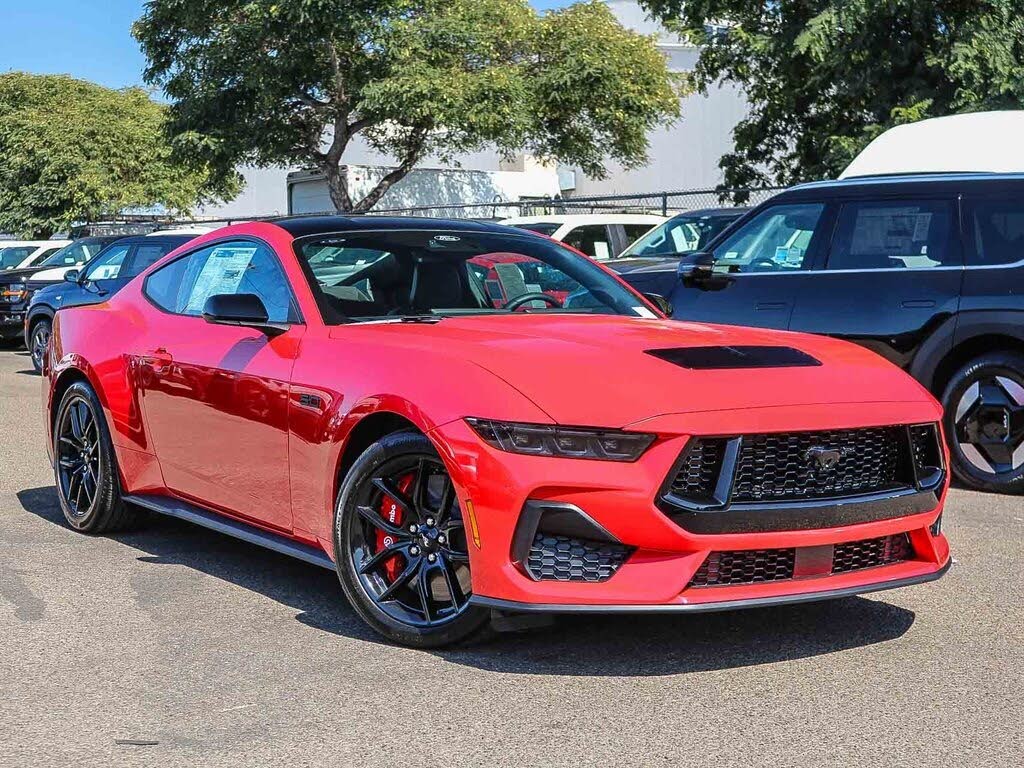 2025 Ford Mustang GT Fastback RWD
