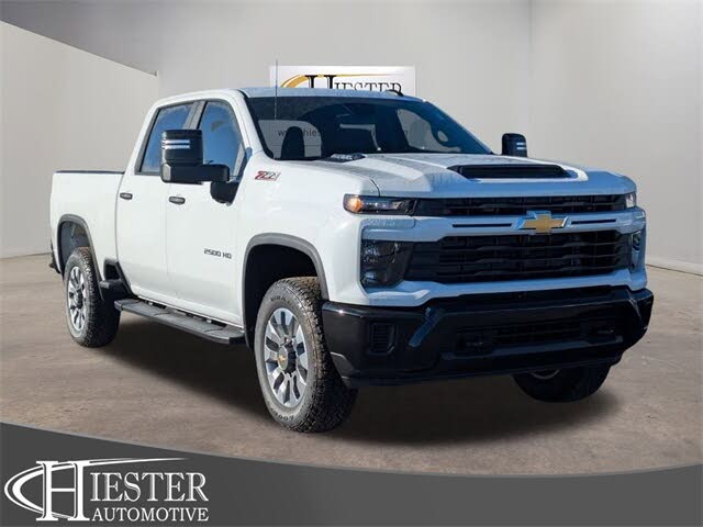 2026 Chevrolet Silverado 2500HD Custom Crew Cab 4WD