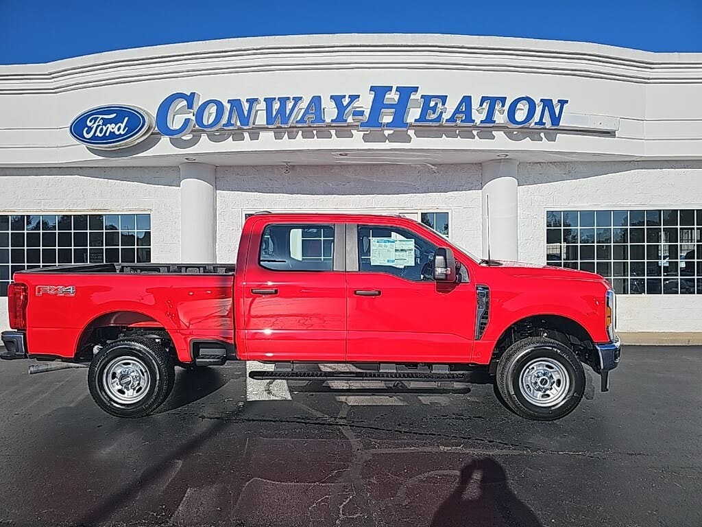 2026 Ford F-250 Super Duty XL Crew Cab 4WD