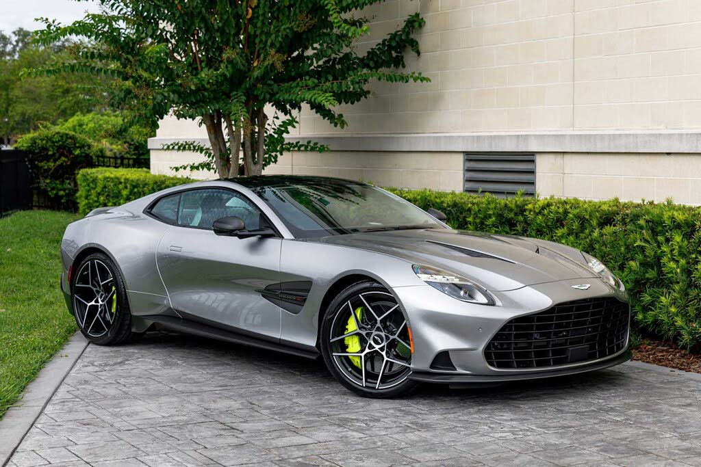 2025 Aston Martin Vanquish Coupe RWD