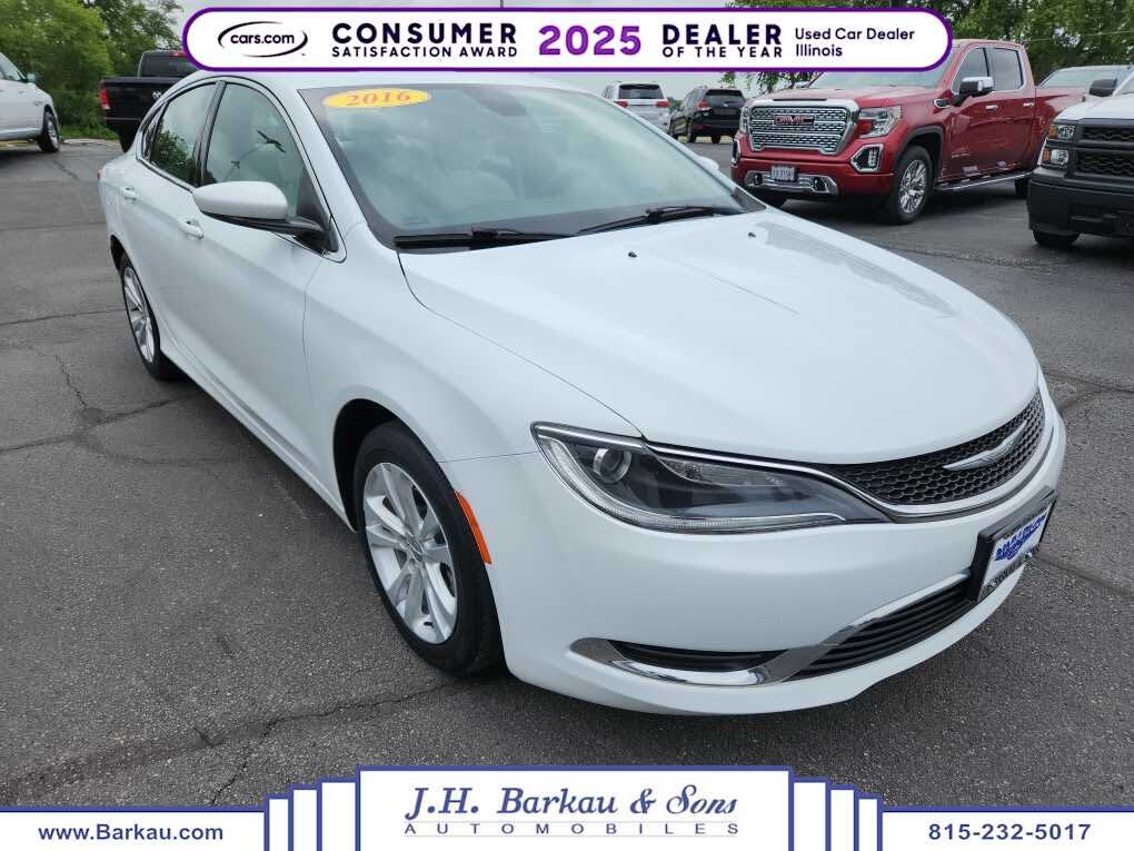 2016 Chrysler 200 Limited Sedan FWD