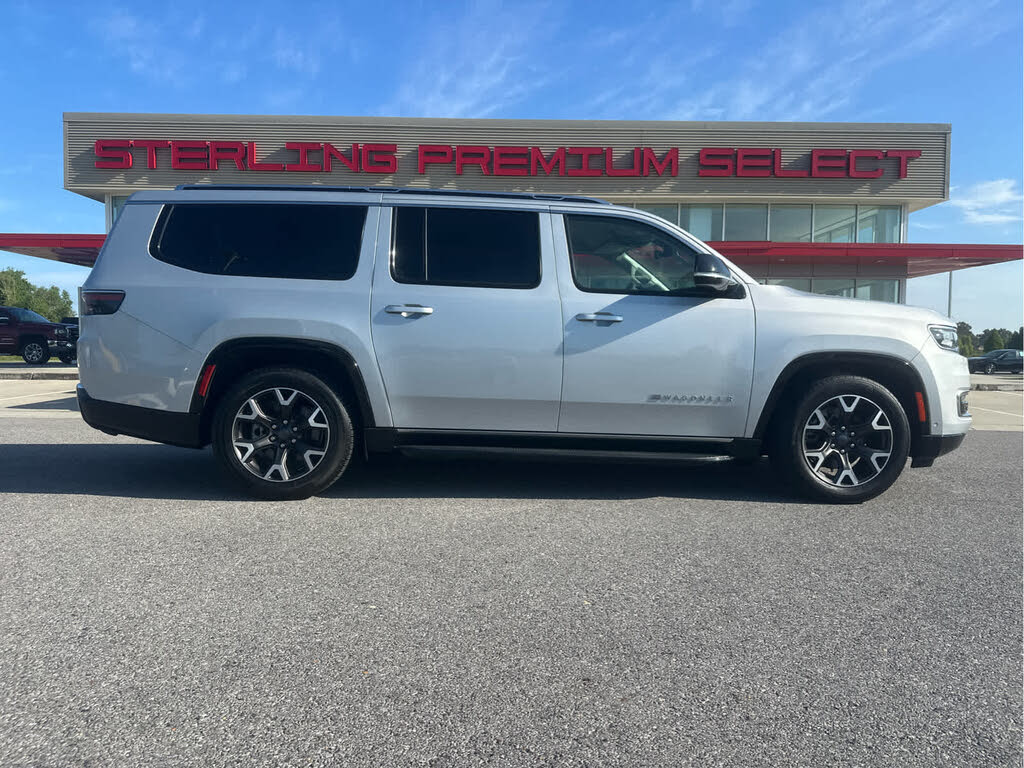 2023 Jeep Wagoneer L Series III 4WD