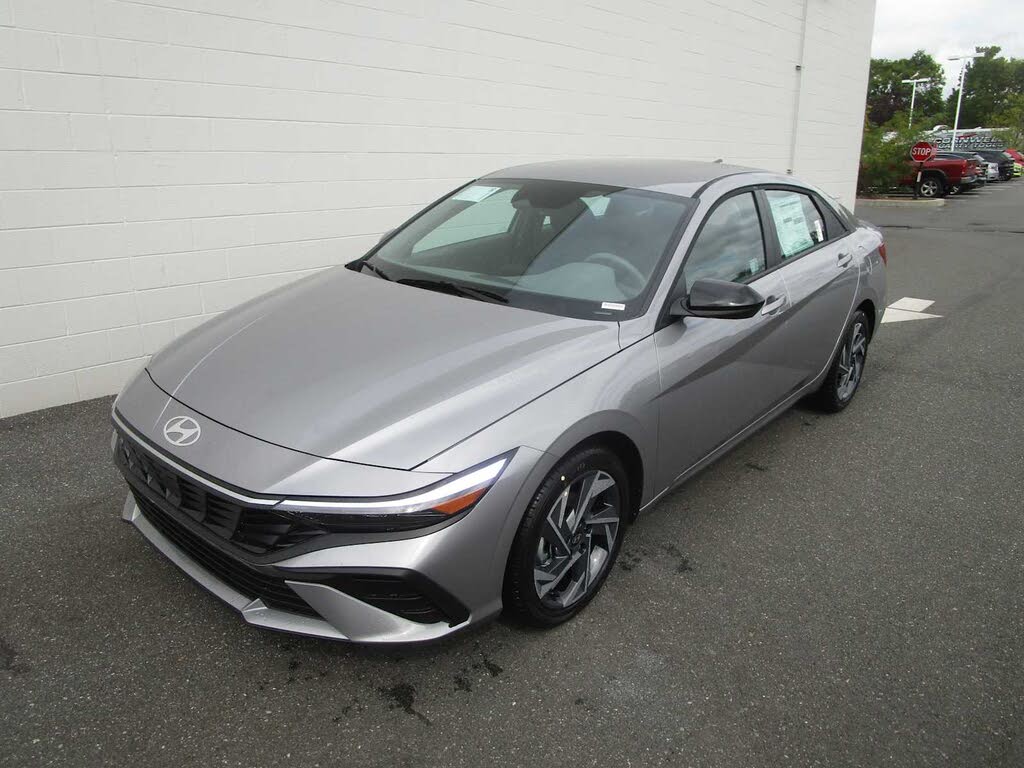 2025 Hyundai Elantra SEL Sport FWD