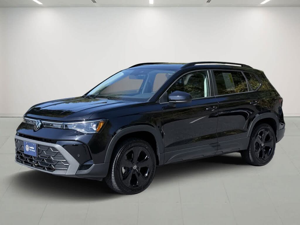 2025 Volkswagen Taos SE Black 4Motion