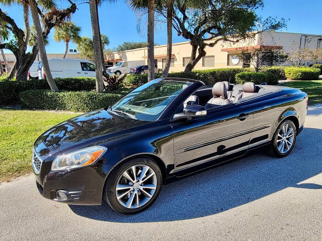 2011 Volvo C70 T5
