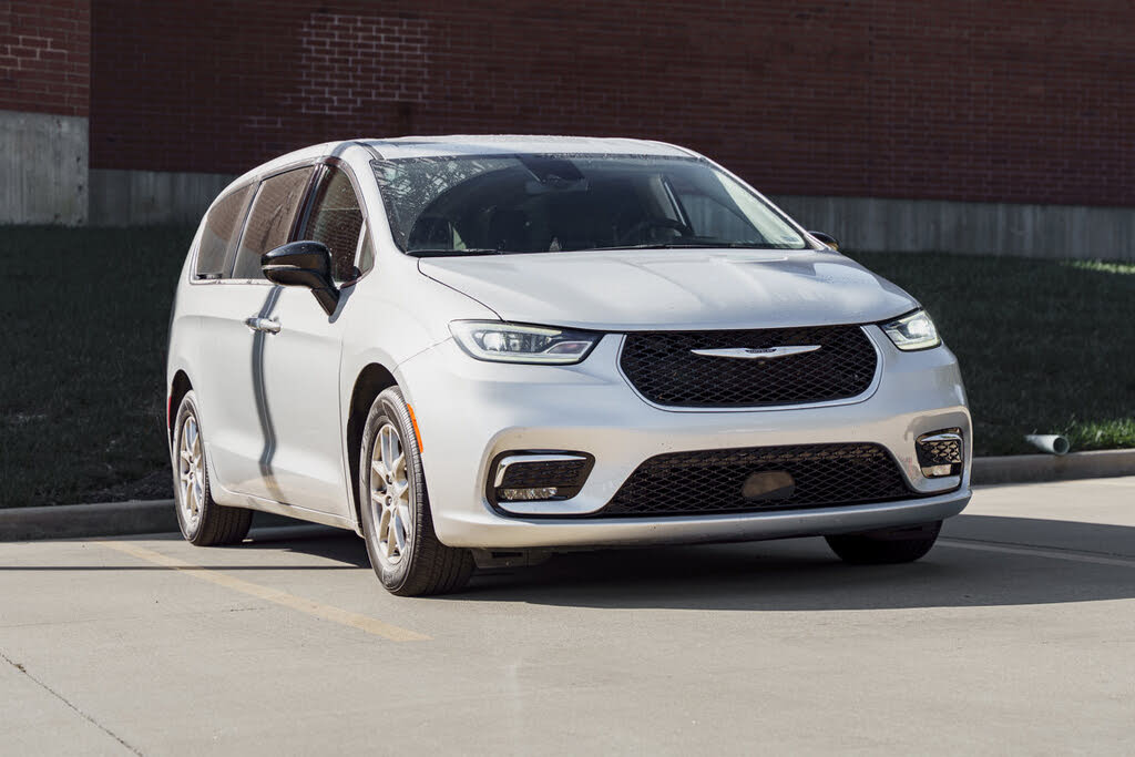 2024 Chrysler Pacifica Touring L FWD