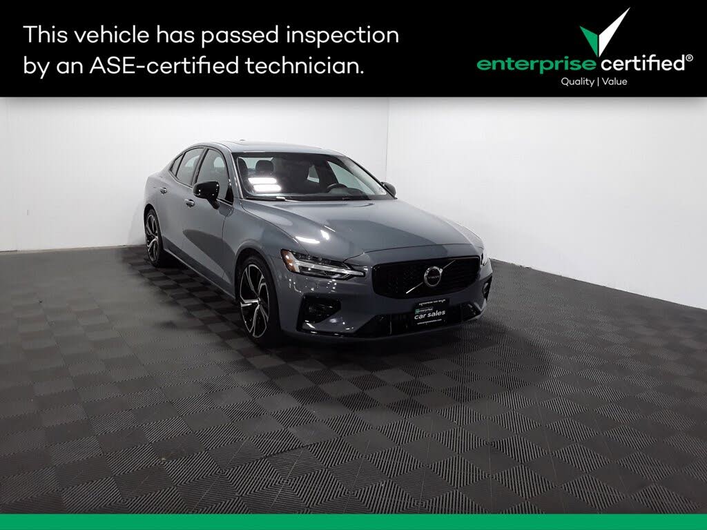 2024 Volvo S60 B5 Core Dark Theme AWD