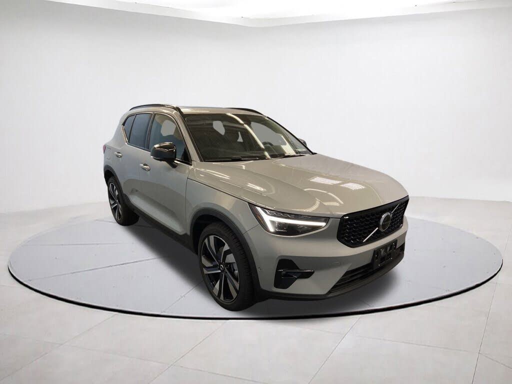 2026 Volvo XC40 B5 Ultra AWD