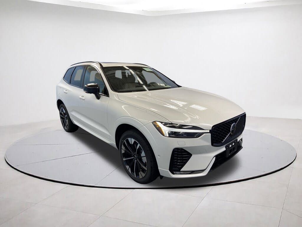 2026 Volvo XC60 B5 Plus AWD