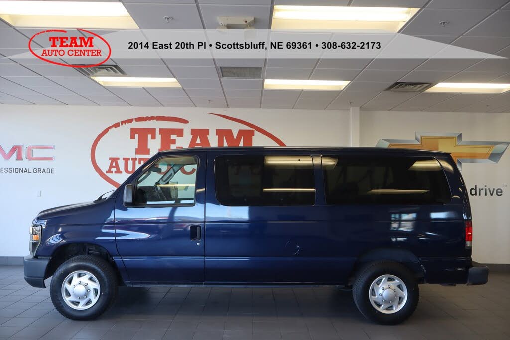 2012 Ford E-Series E-350 XL Super Duty Passenger Van