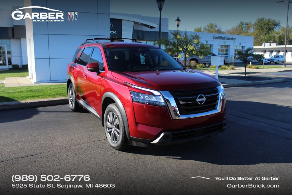 2022 Nissan Pathfinder SV FWD